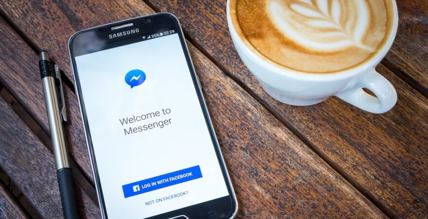 الدليل النهائي لإعلانات Facebook Messenger 2020 سيوفر لك هذا الدليل كل ما تحتاج إلى معرفته حول إعلانات Facebook Messenger ، بما في ذلك: